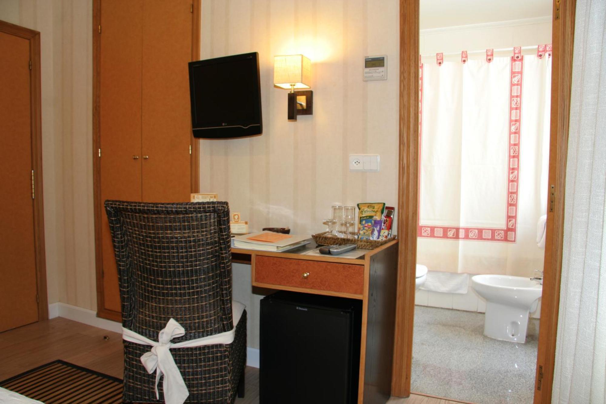 Hostal Paris Βαγιαδολίδ Εξωτερικό φωτογραφία