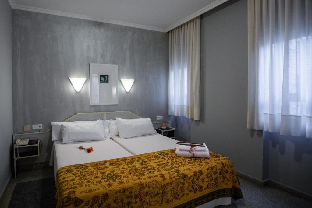 Hostal Paris Βαγιαδολίδ Εξωτερικό φωτογραφία