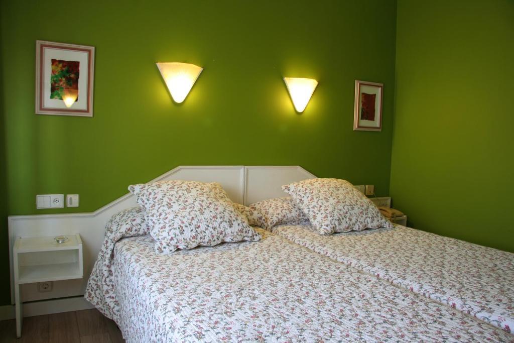 Hostal Paris Βαγιαδολίδ Δωμάτιο φωτογραφία